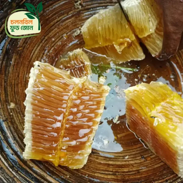 প্রাকৃতিক চাকের মধু। হাফ কেজি